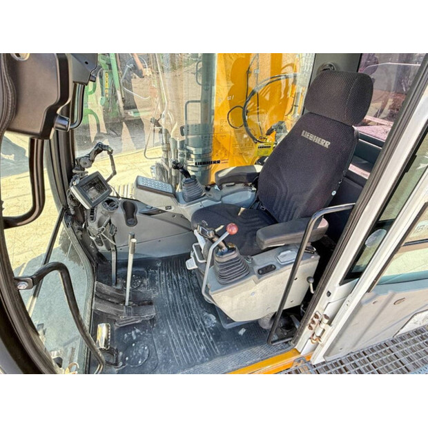 2013 Liebherr R946LC-43985752