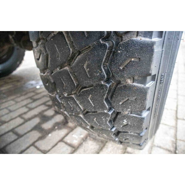 2011 Robuste-Kaiser OTHERS-43985816