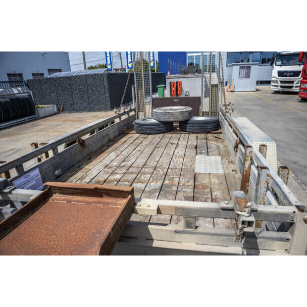 2004 تاك OTHERS-43985894