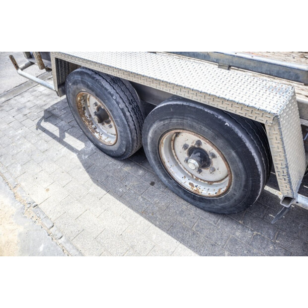 2004 تاك OTHERS-43985896