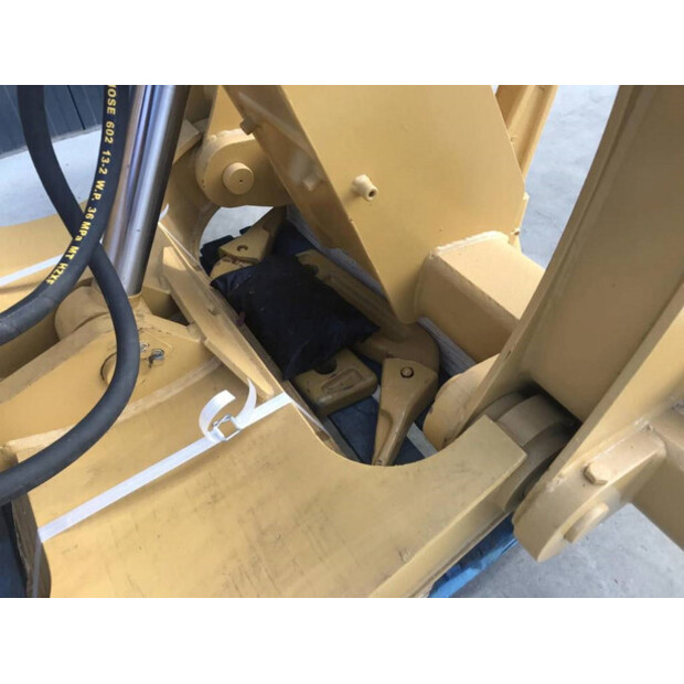 2025 Caterpillar 14H-43986831