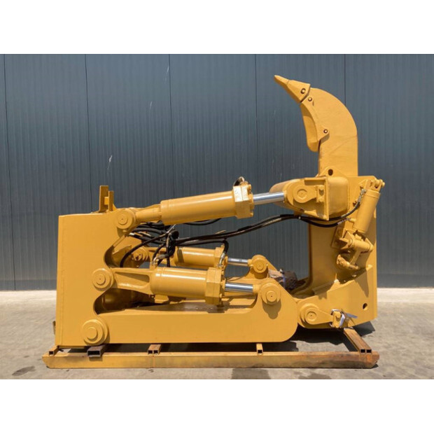 2025 Caterpillar D8T-43987236