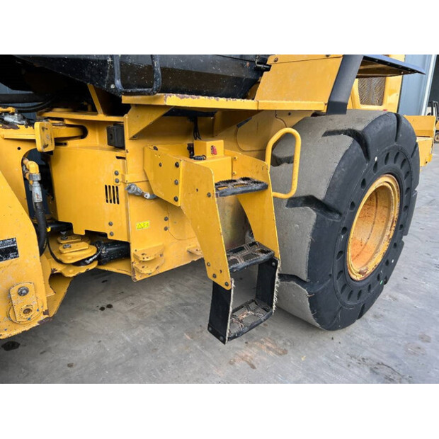 2019 Caterpillar 930M-43987883