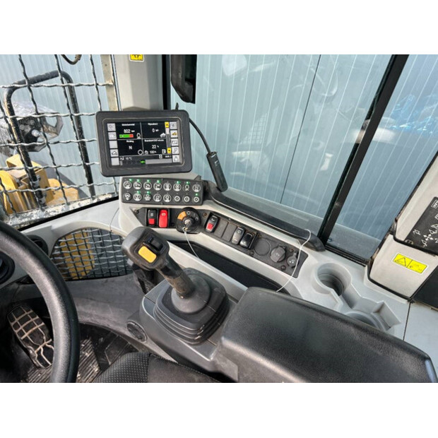 2019 Caterpillar 930M-43987906