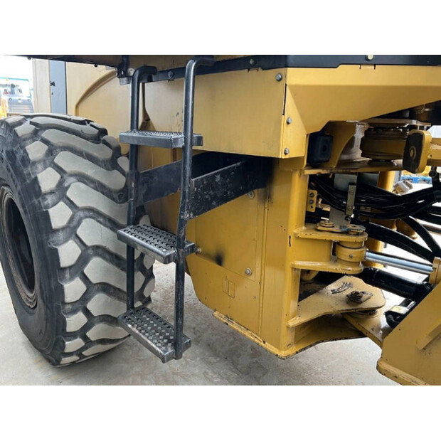 2000 Caterpillar 938G-43987956