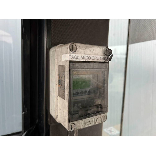 2000 Caterpillar 938G-43987973