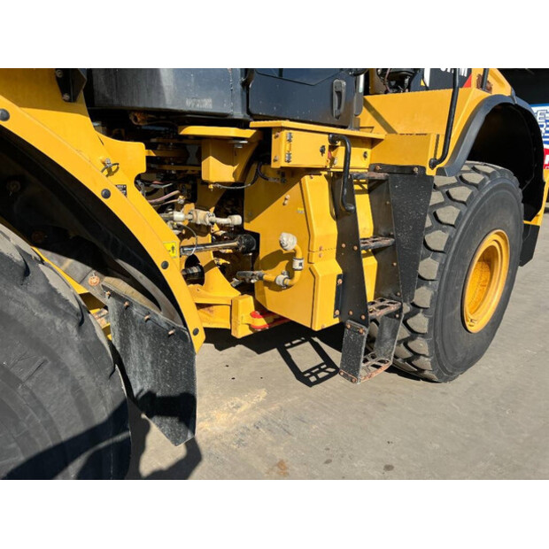 2018 Caterpillar 972M-43988069