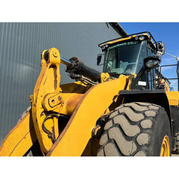 2018 Caterpillar 972M-43988073