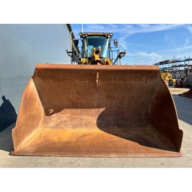 2018 Caterpillar 972M-43988074