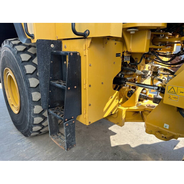 2018 Caterpillar 972M-43988078