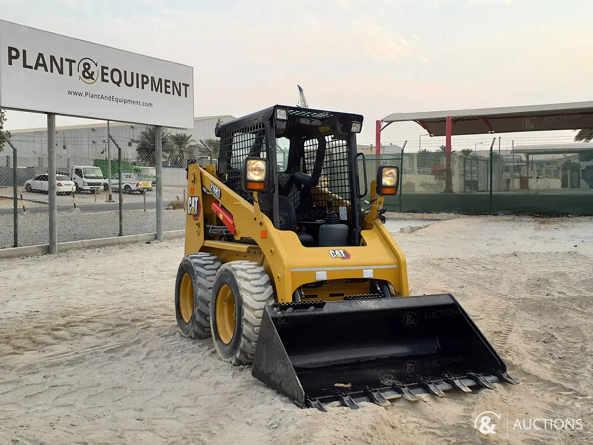 صورة ل 2024 كاتربيلر 216B3 (غير مستعمل)