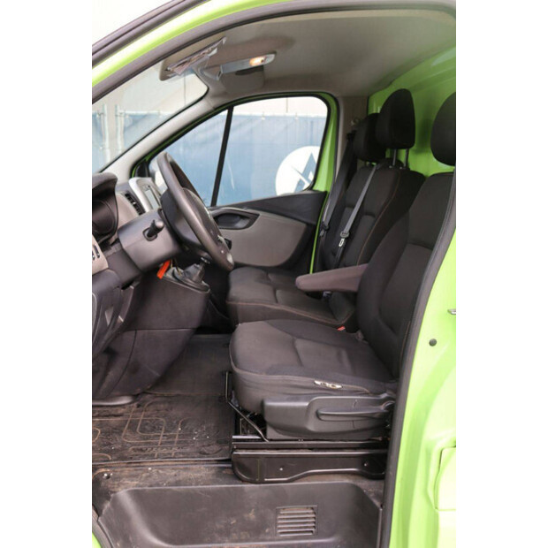 Renault Trafic-43989606