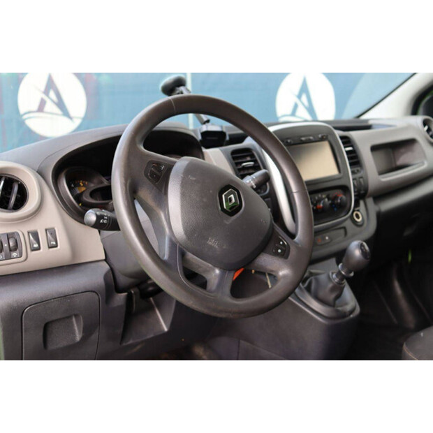 Renault Trafic-43989608