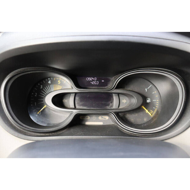 Renault Trafic-43989614