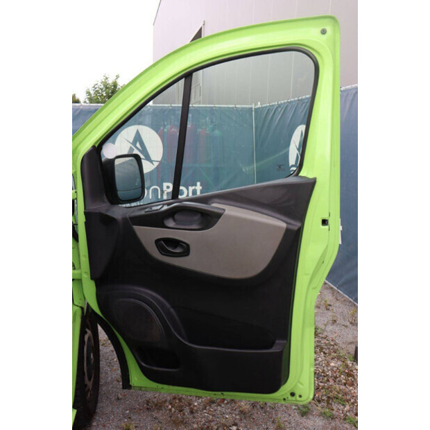 Renault Trafic-43989626