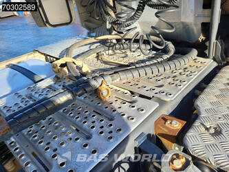 2014-scania-r520-1382302-43989838