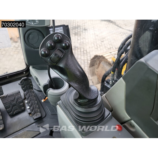 2018 كاتربيلر 335FL CR-43990786