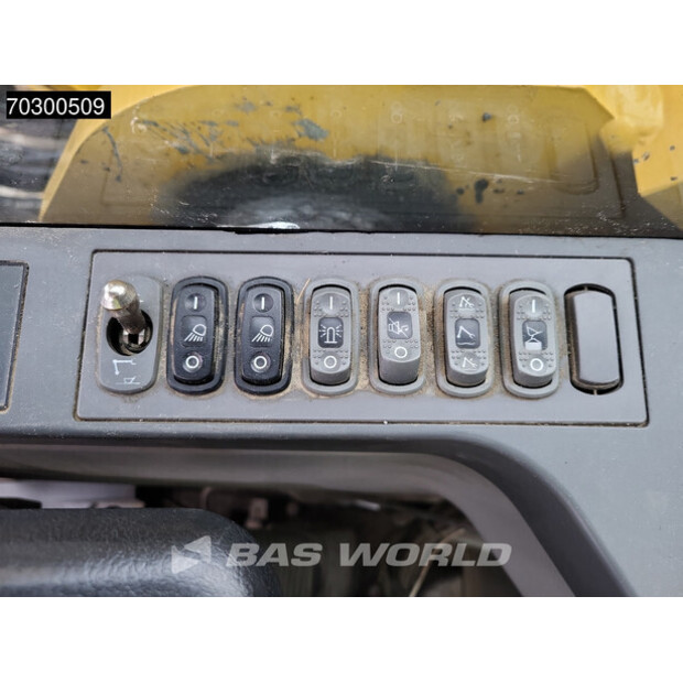 2017 كاتربيلر 326FL-43990895