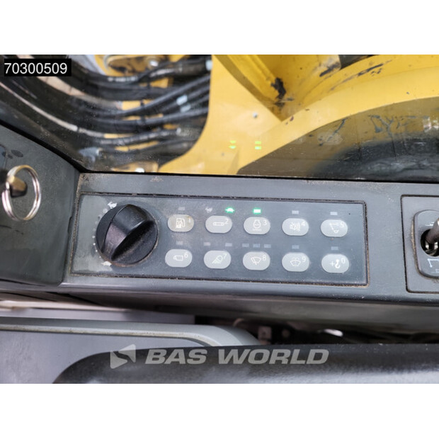 2017 كاتربيلر 326FL-43990896