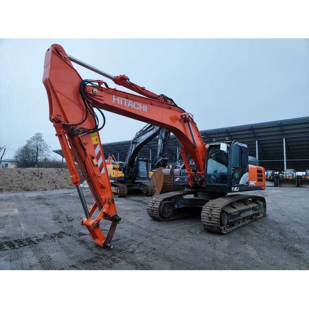 2019 Hitachi ZX300LCN-6-43997321