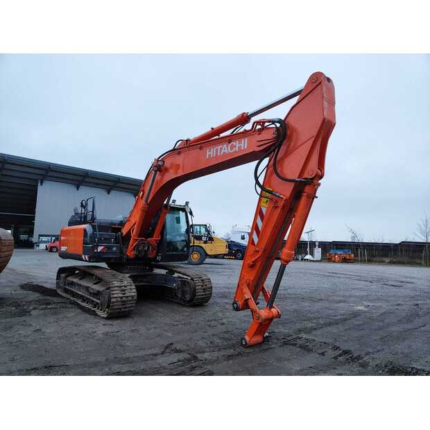 2019 Hitachi ZX300LCN-6-43997324