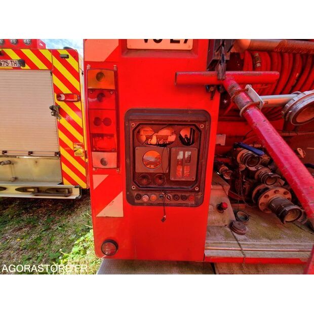 1995 رينو M210-44003609