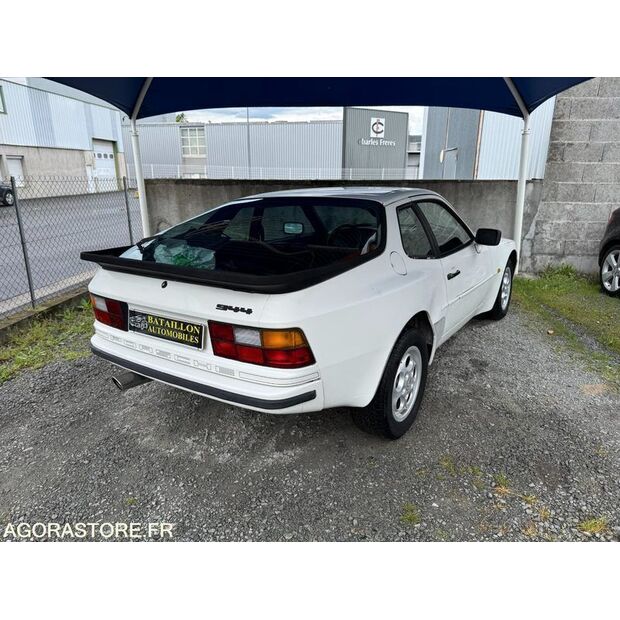 1988 PORSCHE 944-44003633
