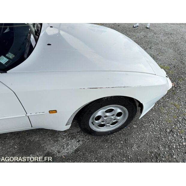 1988 PORSCHE 944-44003644