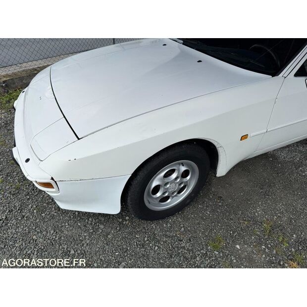 1988 PORSCHE 944-44003646