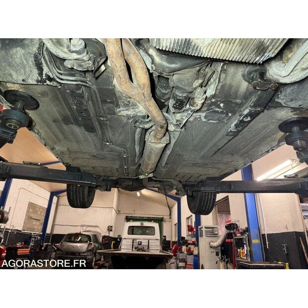 1988 PORSCHE 944-44003656