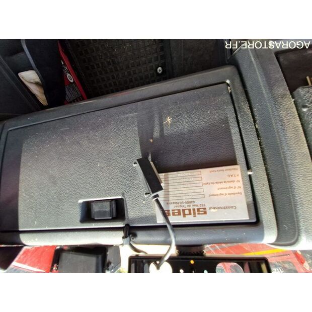 1997 رينو M210-44003835