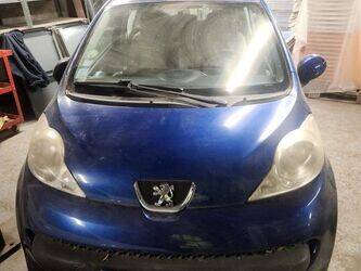 2006-peugeot-107-1389843-44004266