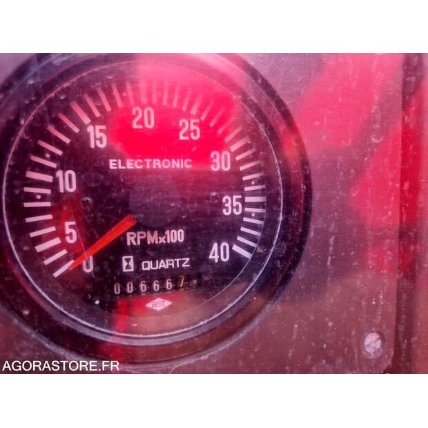 1994 رينو M210-44004540