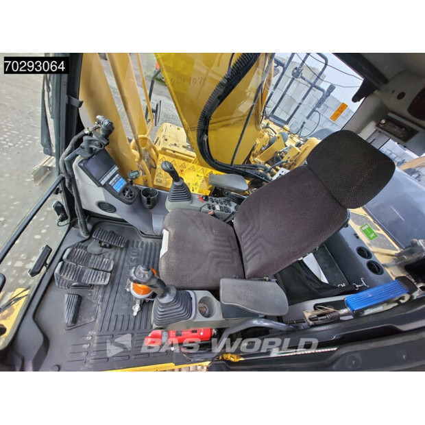 2015 Komatsu PC240LC-10-44004984