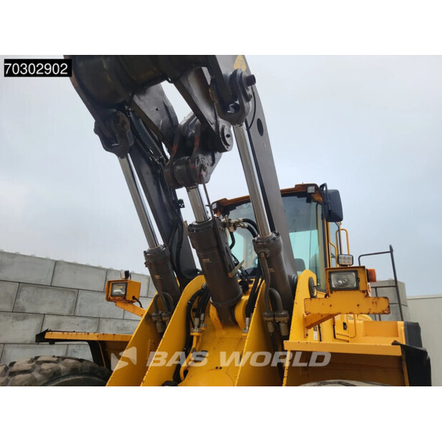 2005 فولفو L150E-44005049