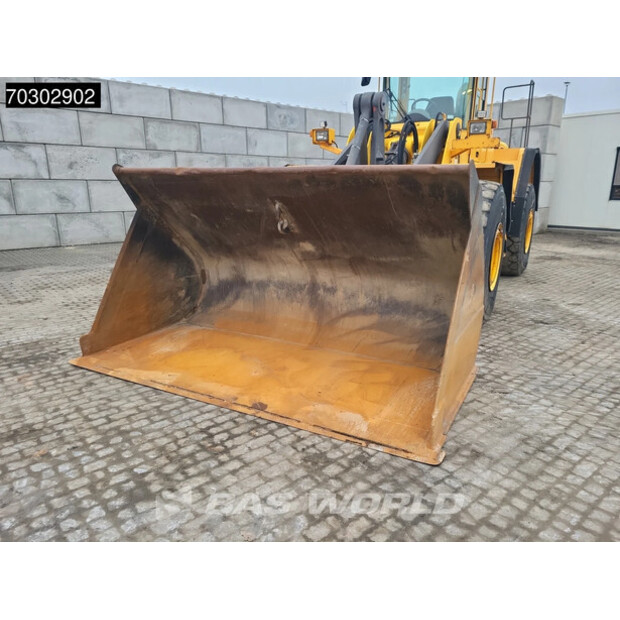 2005 فولفو L150E-44005051