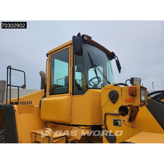 2005 فولفو L150E-44005059