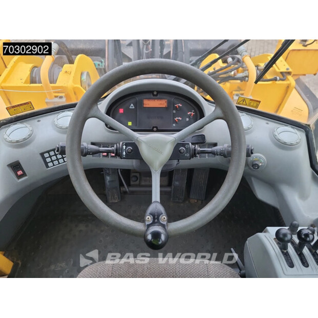 2005 فولفو L150E-44005068