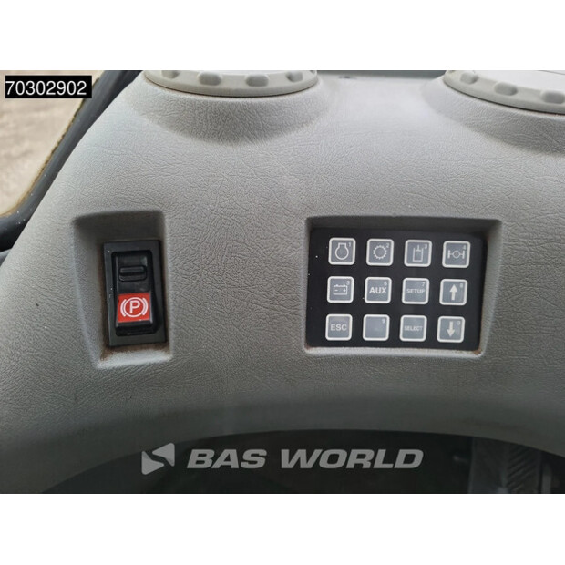 2005 فولفو L150E-44005075