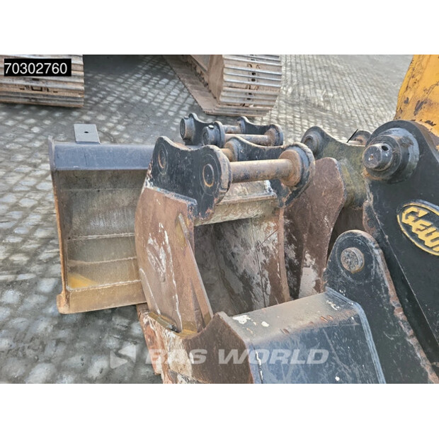 2016 Hyundai R140LC-9A-44005096