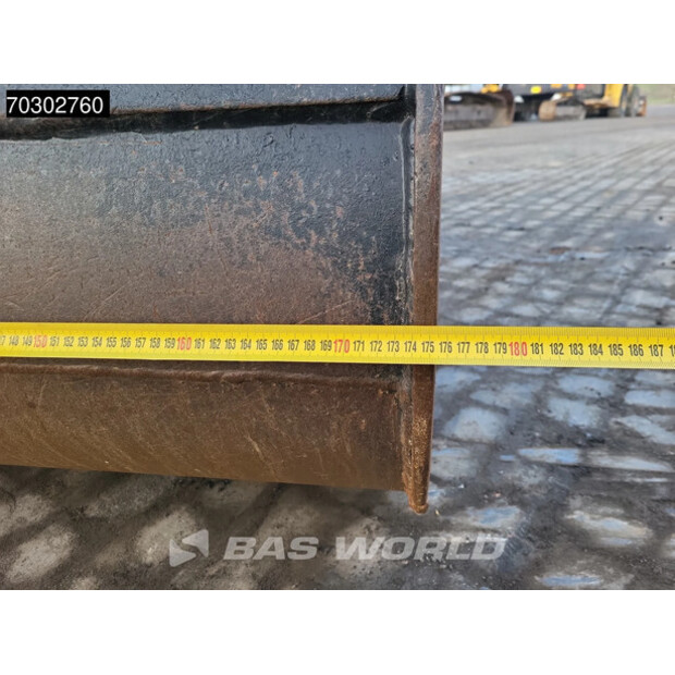 2016 Hyundai R140LC-9A-44005102