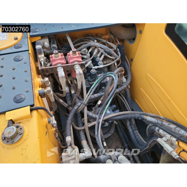 2016 Hyundai R140LC-9A-44005109