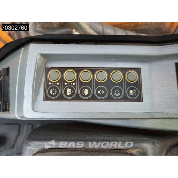 2016 Hyundai R140LC-9A-44005124