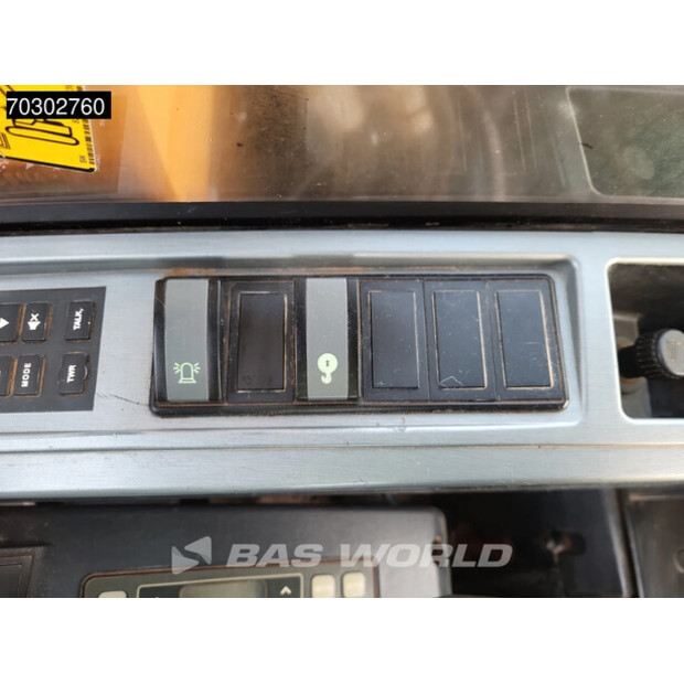 2016 Hyundai R140LC-9A-44005128