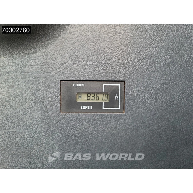 2016 Hyundai R140LC-9A-44005129