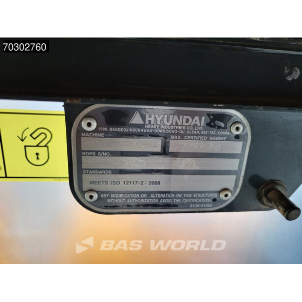 2016 Hyundai R140LC-9A-44005131