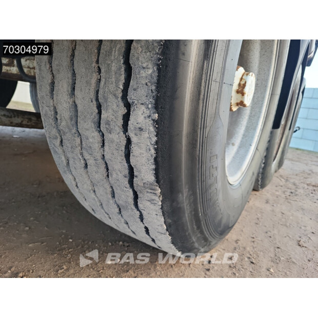 2003 سبيتزر SF2734/2P-44005452