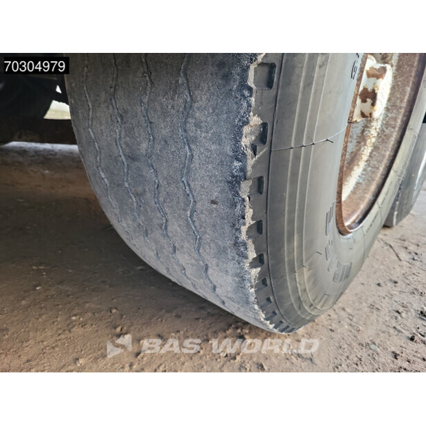 2003 سبيتزر SF2734/2P-44005453