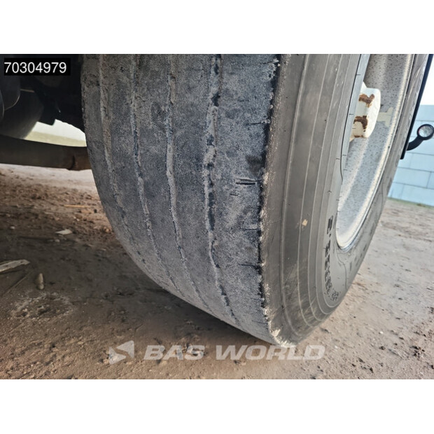 2003 سبيتزر SF2734/2P-44005454