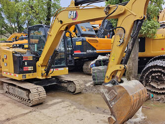 صورة ل حفارات صغيرة 2023 كاتربيلر 306E